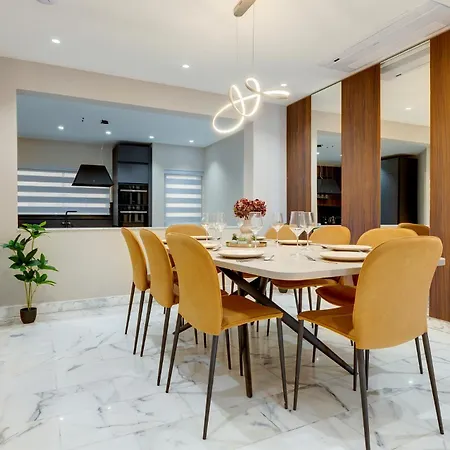 Premier Seafront Living: Ultra-luxury In 公寓 斯利马