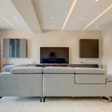 公寓 Premier Seafront Living: Ultra-luxury In 斯利马