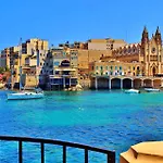 Premier Seafront Living: Ultra-luxury In Appartamento
