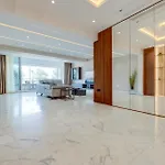 Premier Seafront Living: Ultra-luxury In * סליאמה