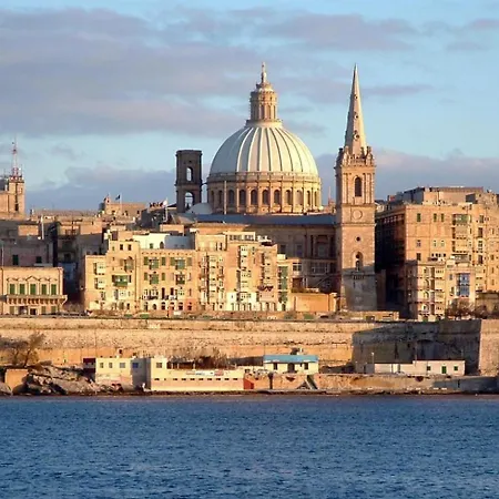 Apartament Premier Seafront Living: Ultra-luxury In