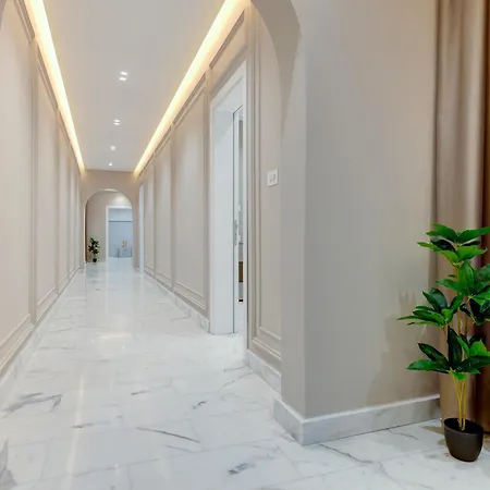 Premier Seafront Living: Ultra-luxury In Lejlighed Sliema