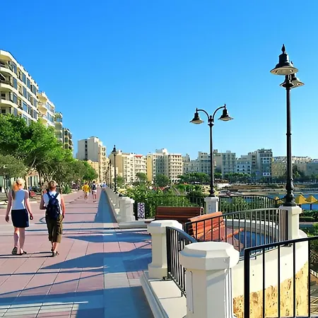Premier Seafront Living: Ultra-luxury In *