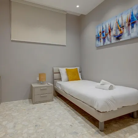 Apartament Premier Seafront Living: Ultra-luxury In *