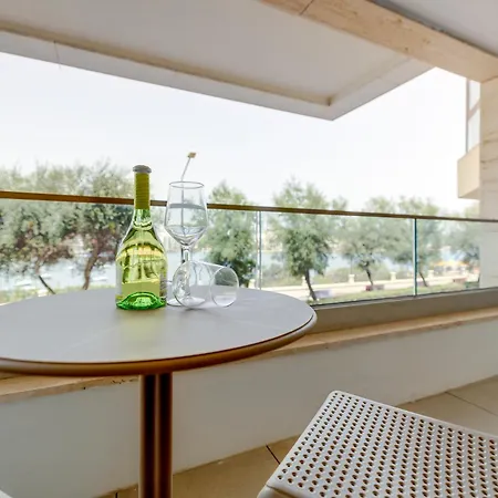 Apartament Premier Seafront Living: Ultra-luxury In *